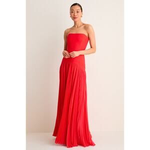 Alexis Sunniva Red